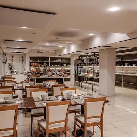 Hotiday Collection - Torbole 4* Torbole Sul Garda